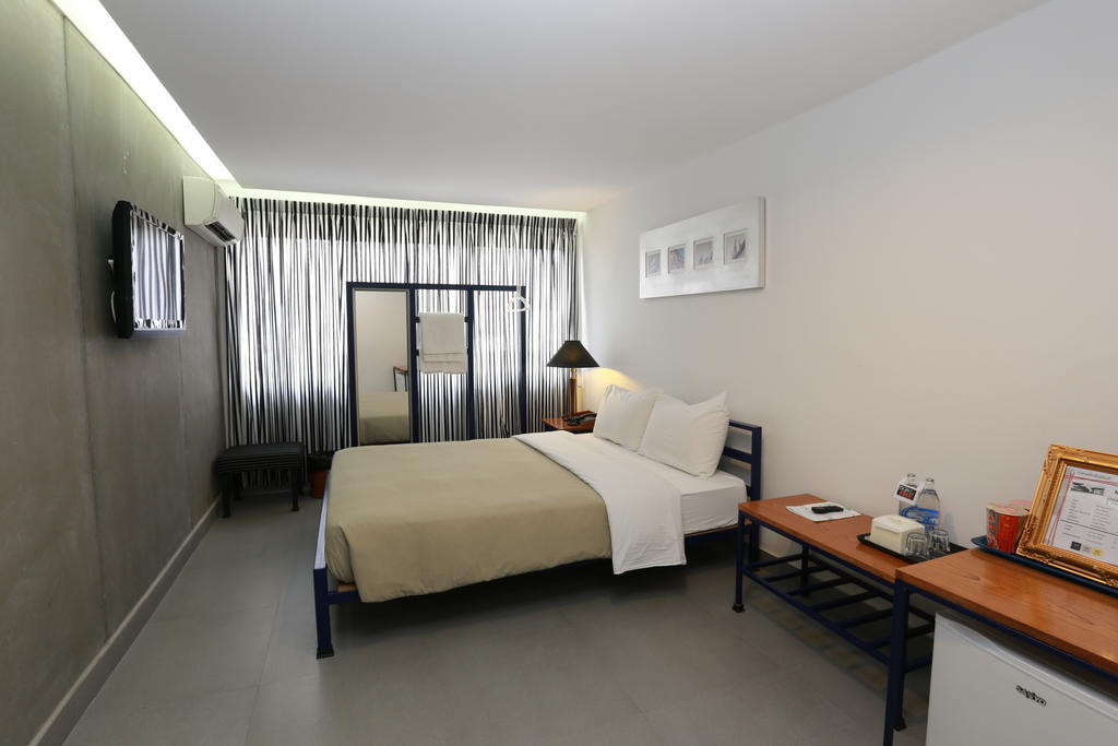 Mdr Hotel Lopburi Room photo